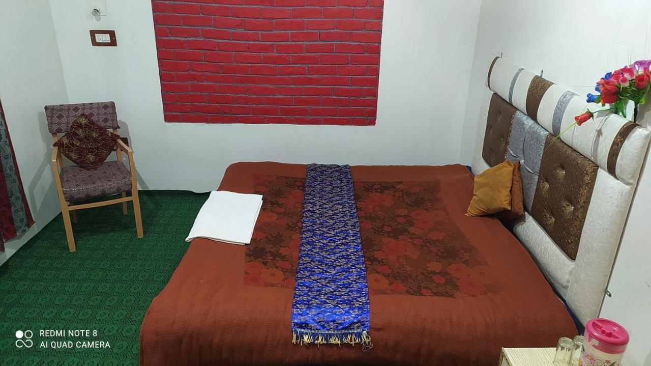 Hotel New Heaven Canal Srīnagar 外观 照片