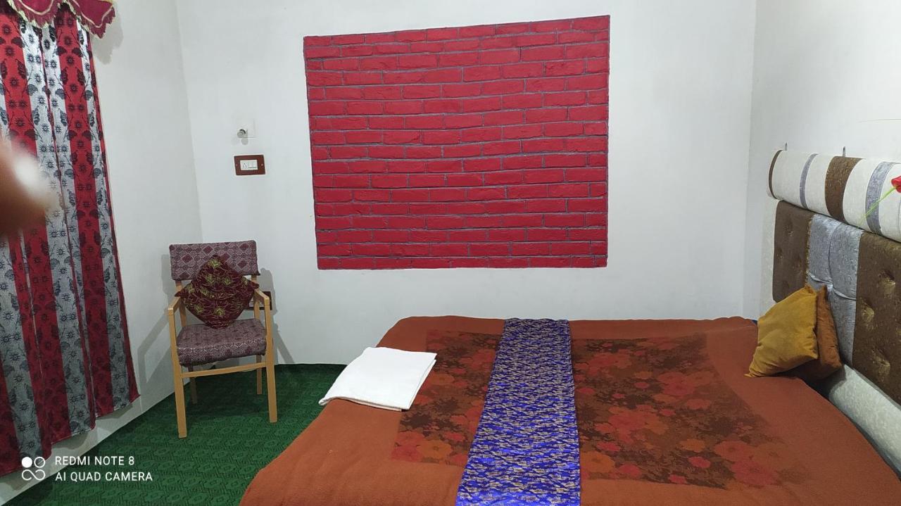Hotel New Heaven Canal Srīnagar 外观 照片