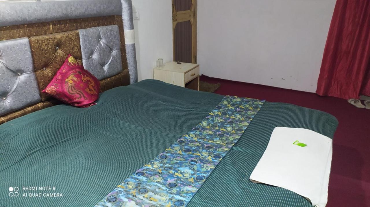 Hotel New Heaven Canal Srīnagar 外观 照片