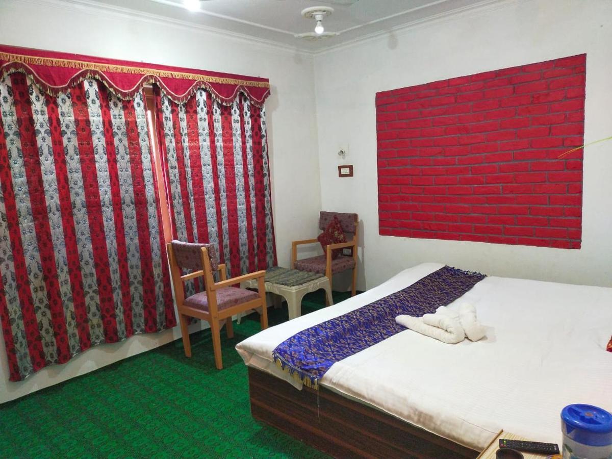 Hotel New Heaven Canal Srīnagar 外观 照片