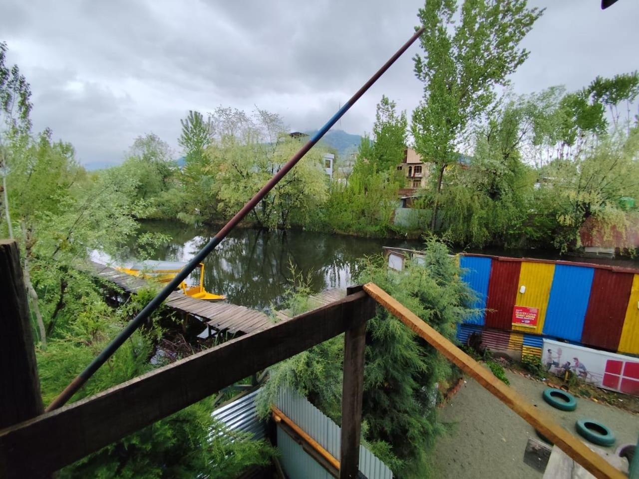 Hotel New Heaven Canal Srīnagar 外观 照片