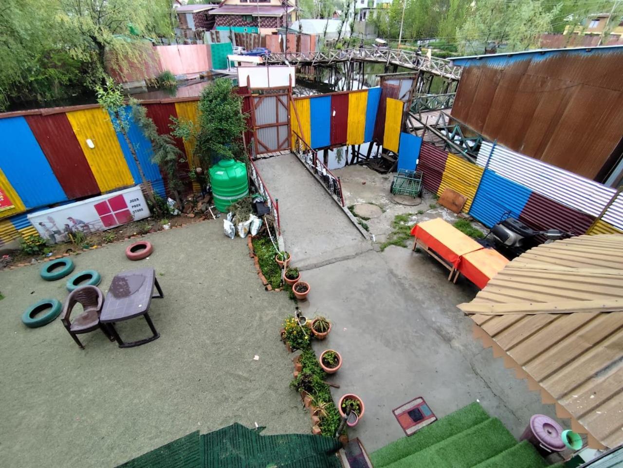 Hotel New Heaven Canal Srīnagar 外观 照片