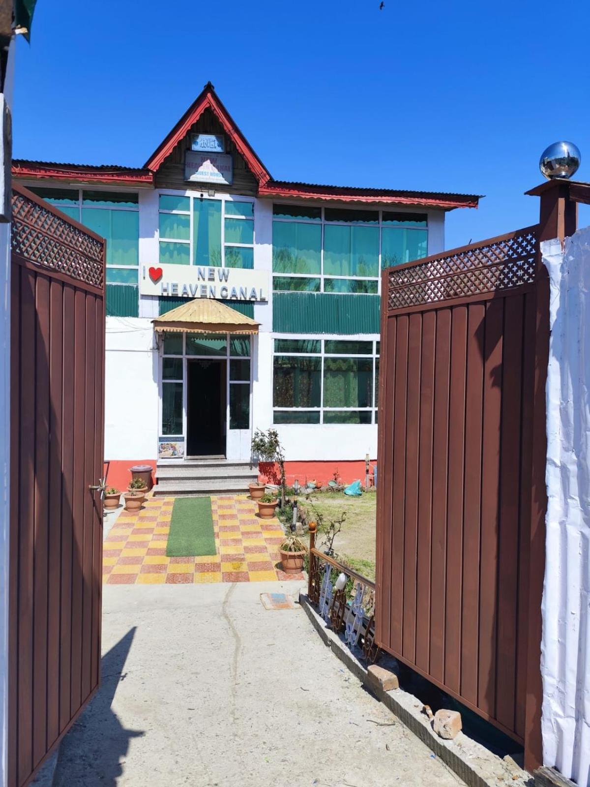 Hotel New Heaven Canal Srīnagar 外观 照片